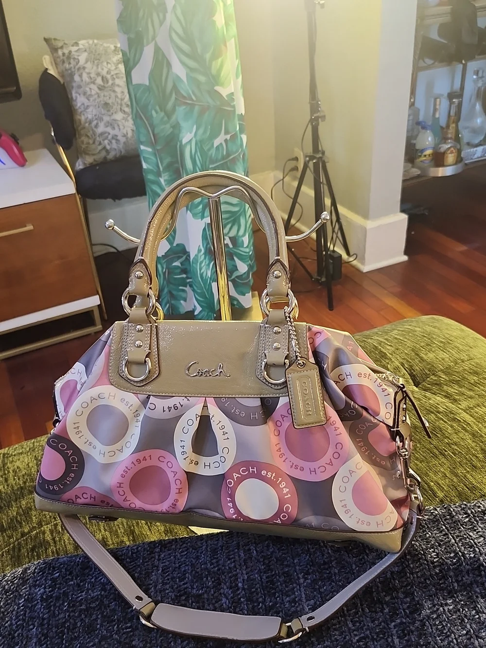 Coach Ashley Snaphead Satchel W/Pink & Olive Circle-Print Satin & Patent Trim - Picture 15 of 16